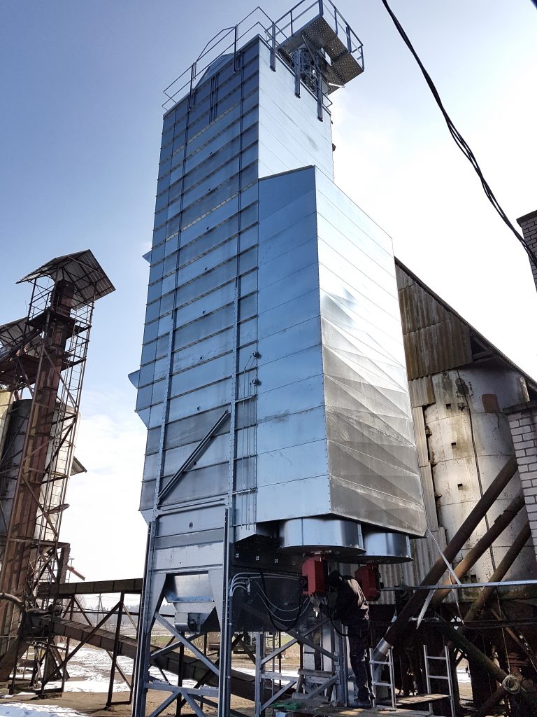 Pakruojo r., Svegma srautinė-porcijinė džiovykla 19,0t/val., technologinė linija 50t/val.